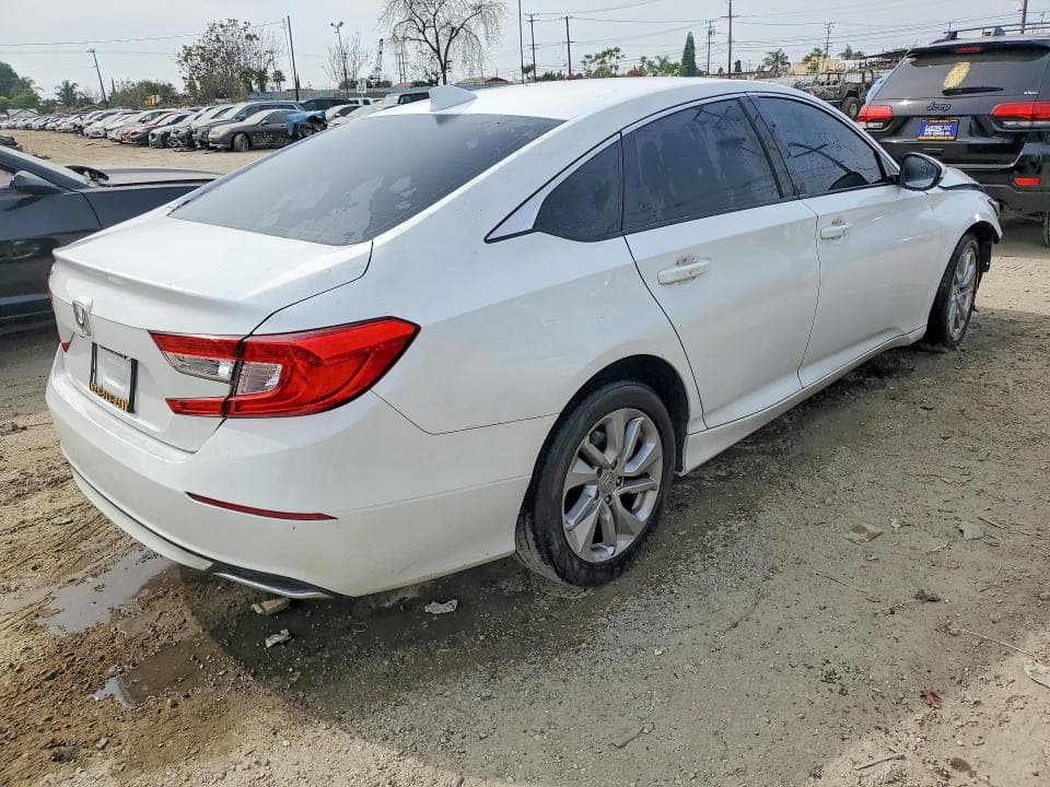 2020 HONDA ACCORD LX 3