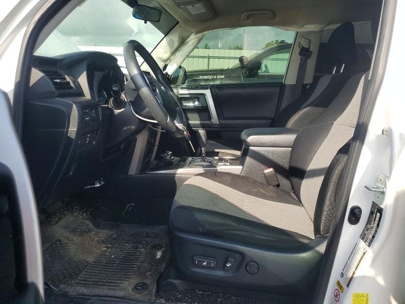 2018 TOYOTA 4RUNNER SR5 SR5 8