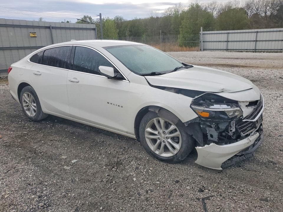2017 CHEVROLET MALIBU LT 4