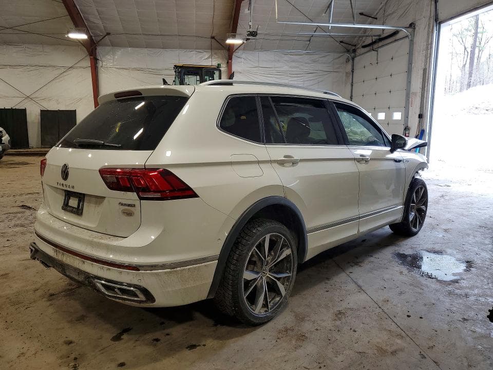 2024 VOLKSWAGEN TIGUAN SEL R-LINE BLACK SEL R-LINE BLACK 3