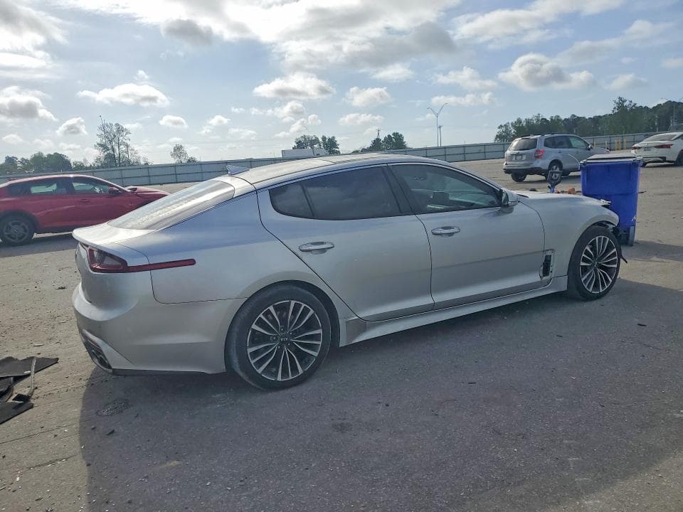 2018 KIA STINGER PREMIUM PREMIUM 3
