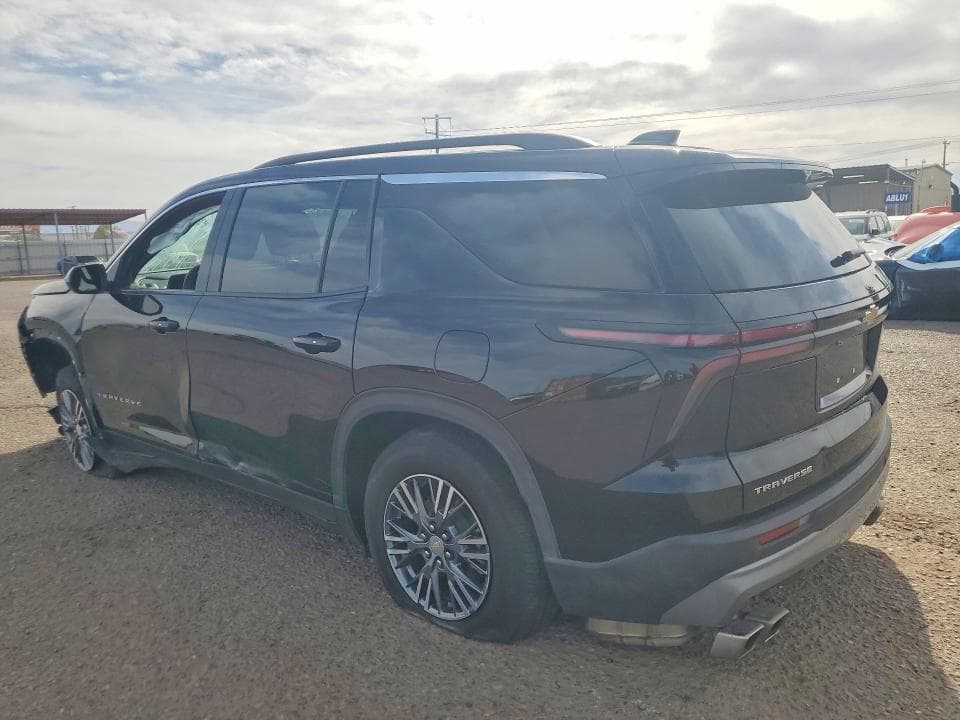 2025 CHEVROLET TRAVERSE LT 2