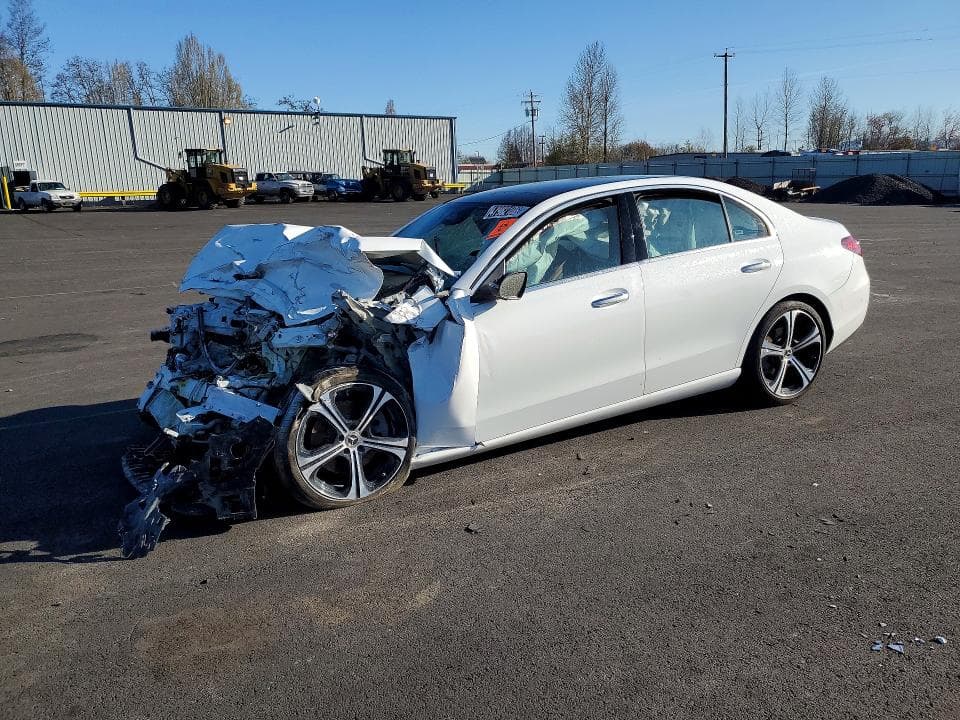 2025 MERCEDES-BENZ C 300 - 1