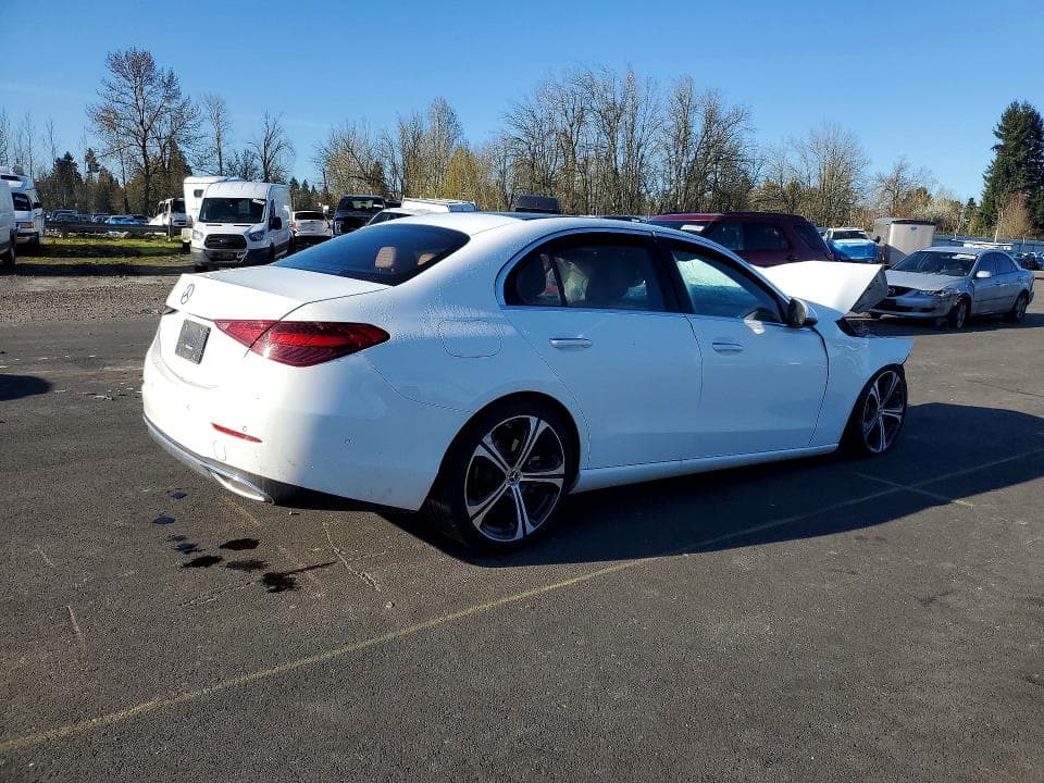 2025 MERCEDES-BENZ C 300 3