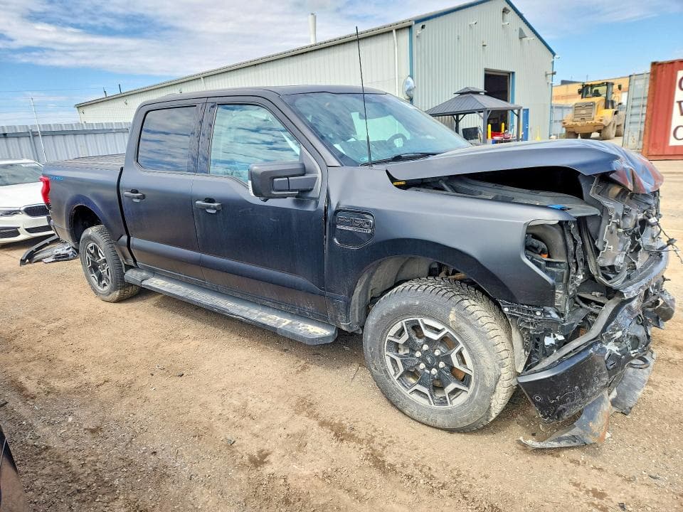 2023 FORD F150 LIGHTNING PRO 4