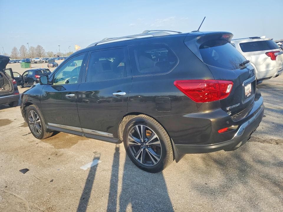2017 NISSAN PATHFINDER PLATINUM 2