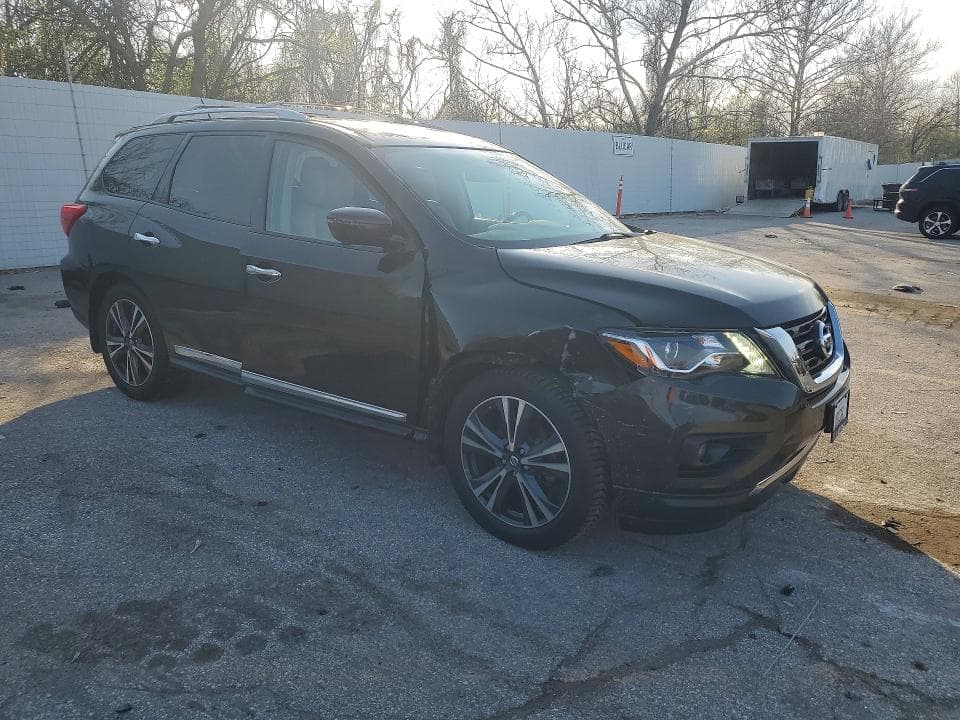 2017 NISSAN PATHFINDER PLATINUM 4