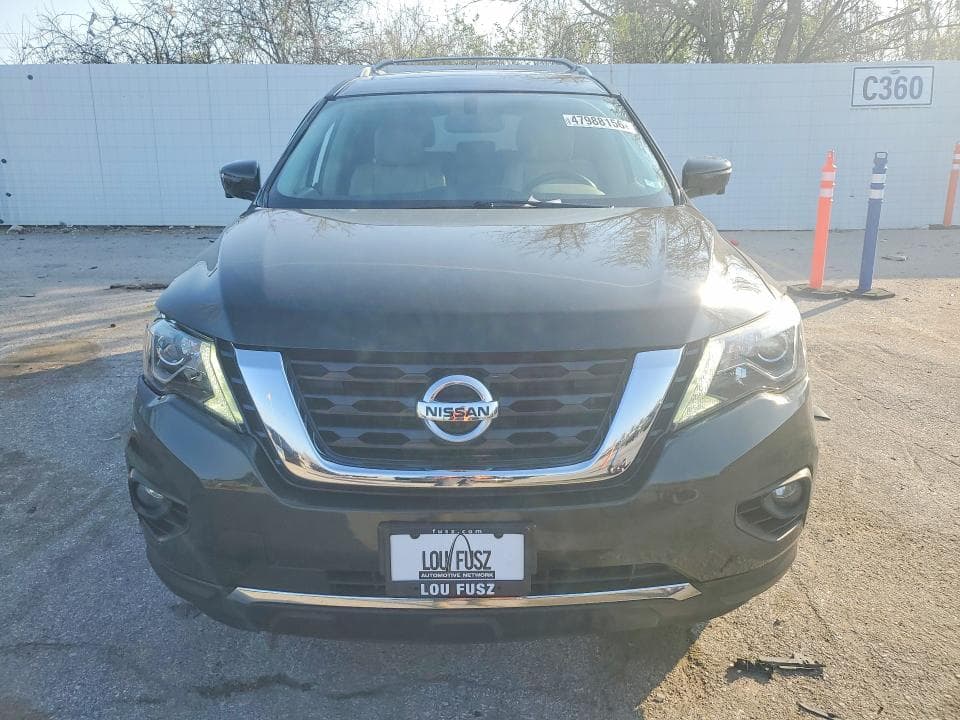 2017 NISSAN PATHFINDER PLATINUM 5