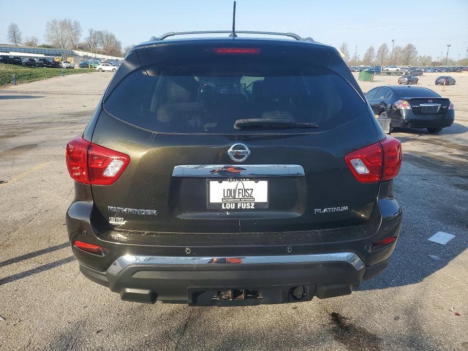 2017 NISSAN PATHFINDER PLATINUM 6