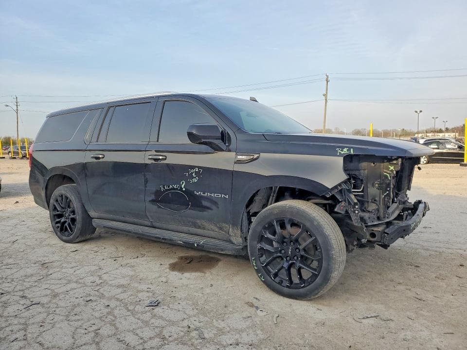 2023 GMC YUKON XL K1500 SLE 4