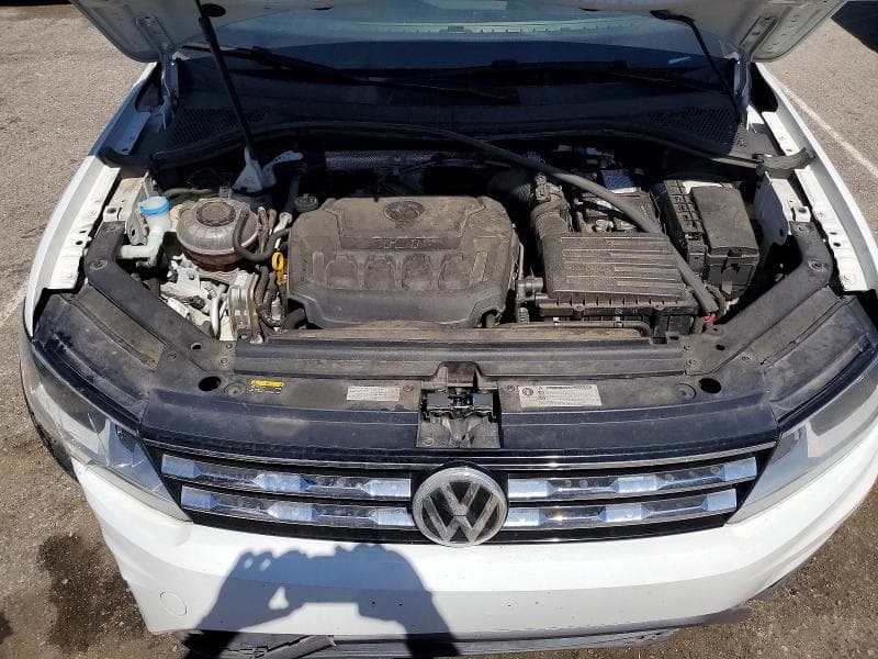 2018 VOLKSWAGEN TIGUAN SE 11
