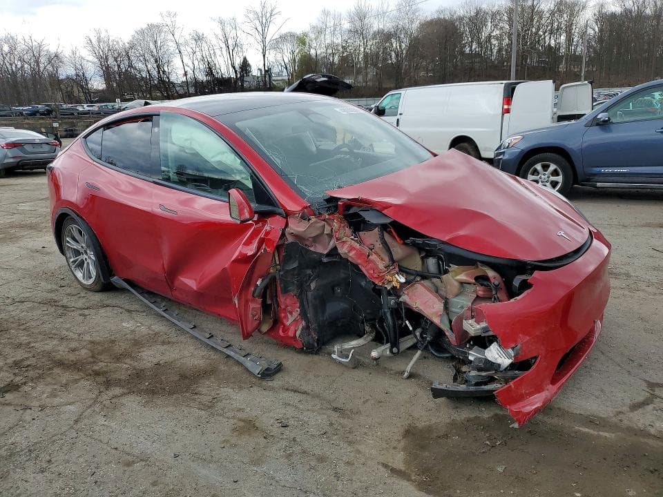2021 TESLA MODEL Y 4