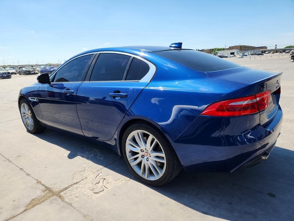 2017 JAGUAR XE PREMIUM 2