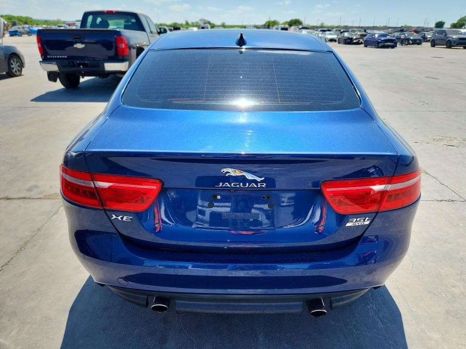2017 JAGUAR XE PREMIUM 6