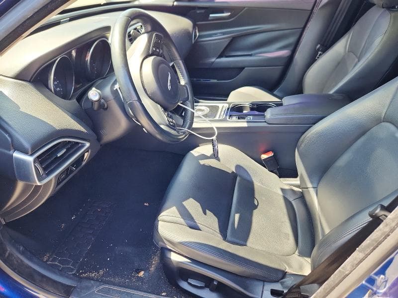 2017 JAGUAR XE PREMIUM 7