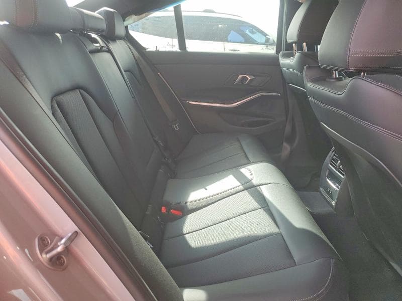 2025 BMW 330I 10