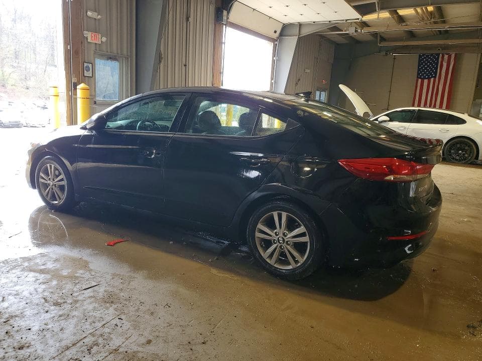 2017 HYUNDAI ELANTRA SE 2