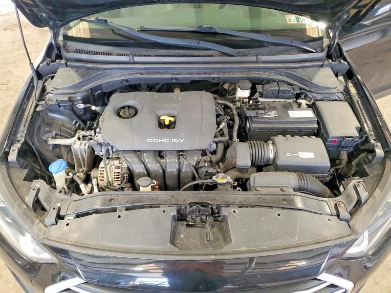 2017 HYUNDAI ELANTRA SE 11