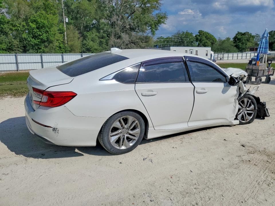 2018 HONDA ACCORD LX 3