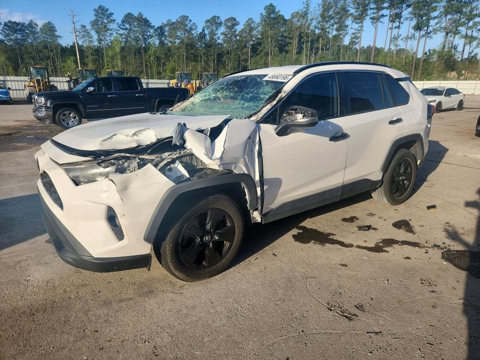 2021 TOYOTA RAV4 XLE - 1