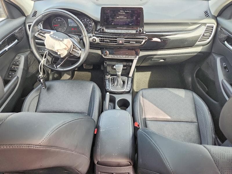 2022 KIA SELTOS EX EX 8