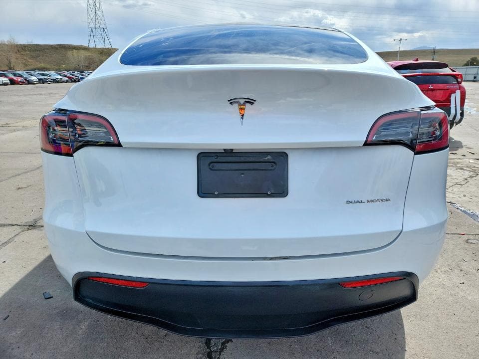 2024 TESLA MODEL Y 7