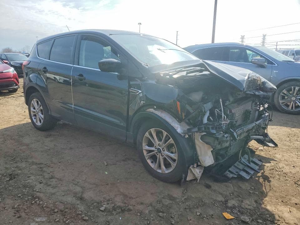 2019 FORD ESCAPE SE 4
