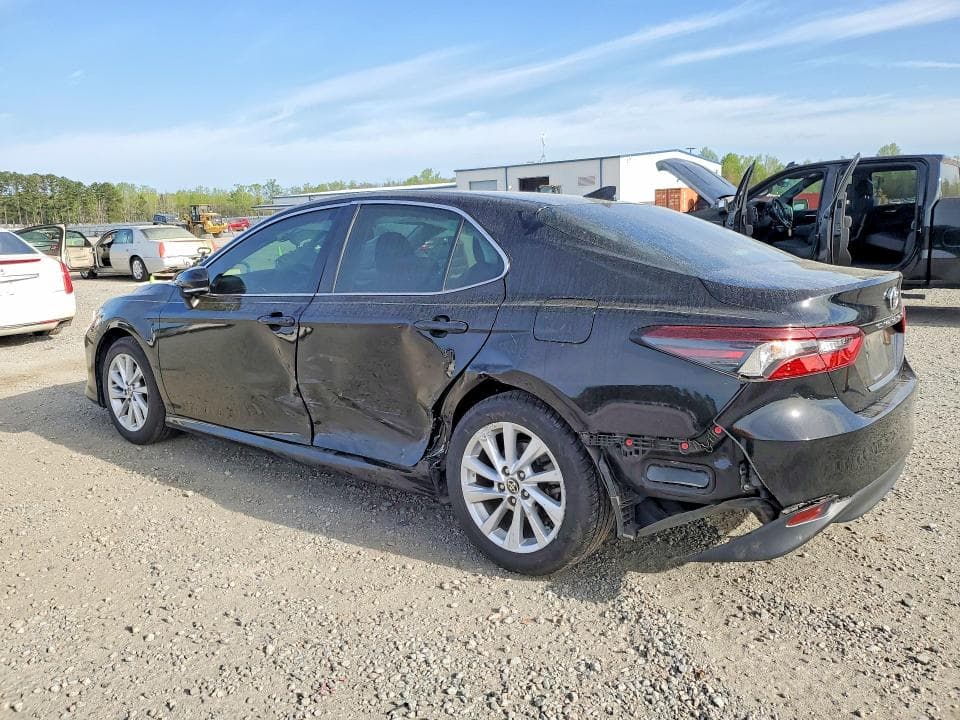 2021 TOYOTA CAMRY LE LE 2