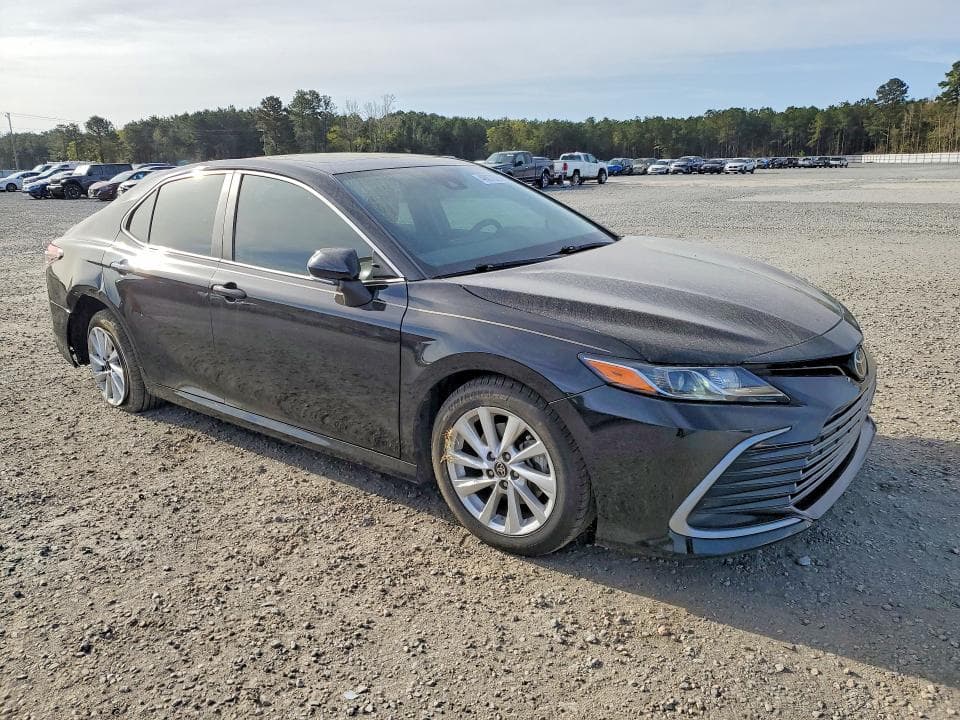 2021 TOYOTA CAMRY LE LE 4