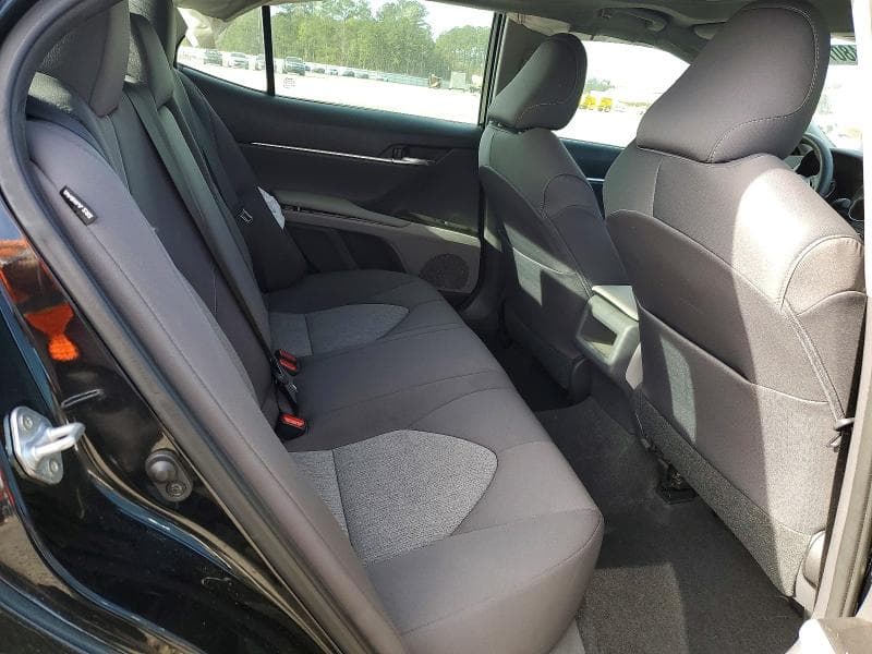 2021 TOYOTA CAMRY LE LE 10