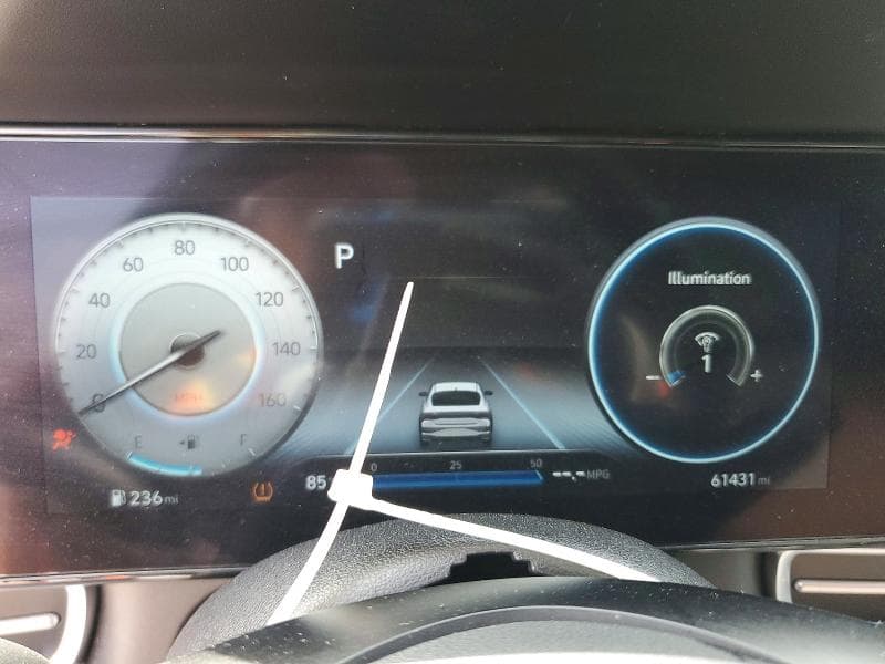 2023 HYUNDAI ELANTRA LIMITED 9