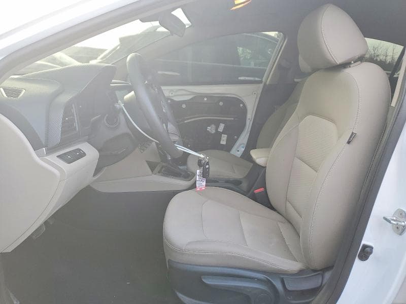 2020 HYUNDAI ELANTRA SE SE 7