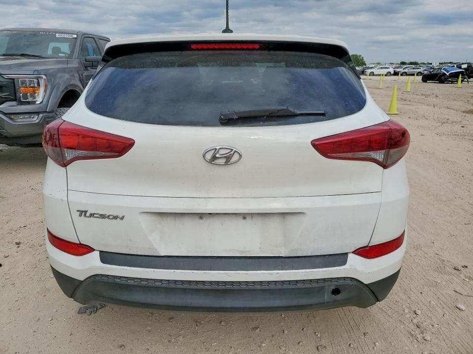 2017 HYUNDAI TUCSON SE SE 6