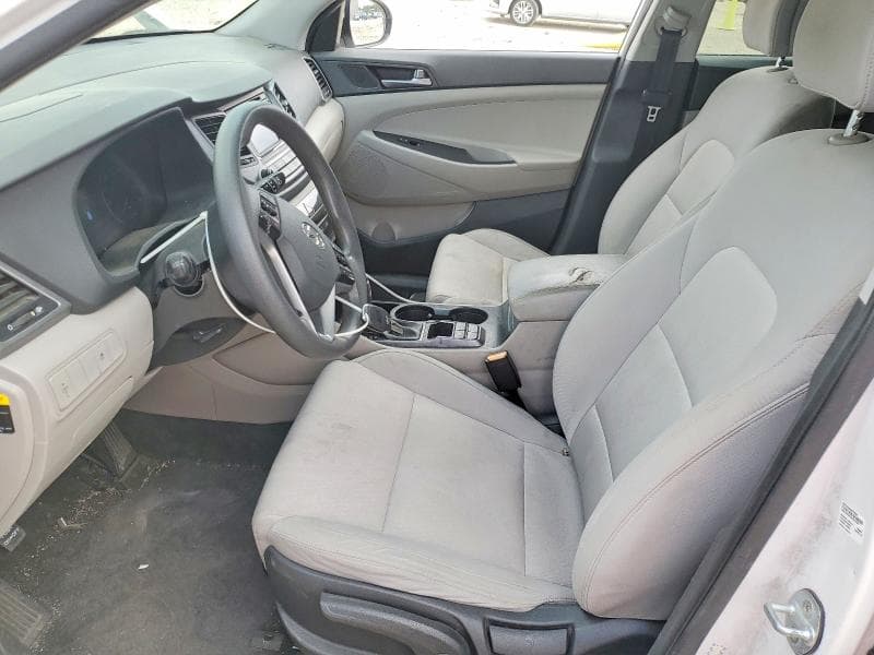 2017 HYUNDAI TUCSON SE SE 7