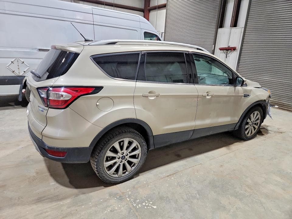 2017 FORD ESCAPE TITANIUM 3
