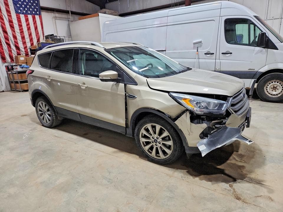 2017 FORD ESCAPE TITANIUM 4