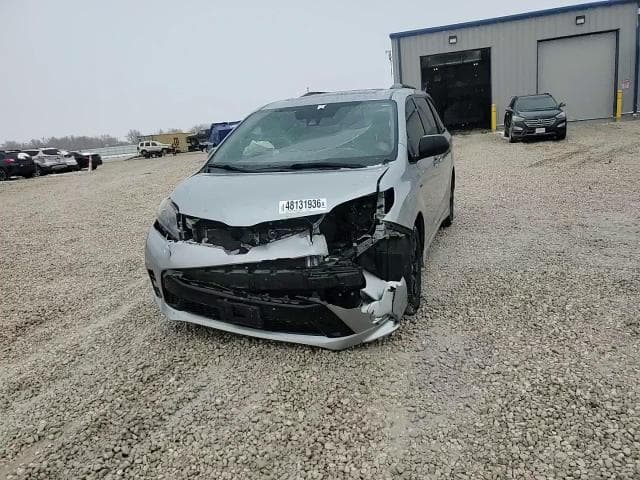 2020 TOYOTA SIENNA SE 7-PASSENGER SE 7-PASSENGER 15
