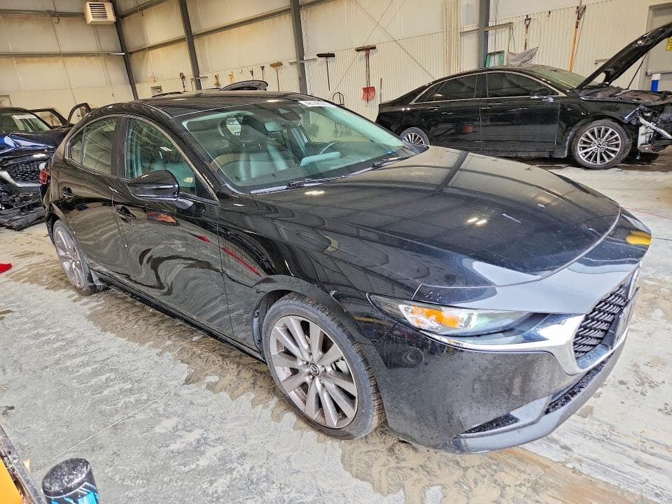 2019 MAZDA 3 SELECT 4