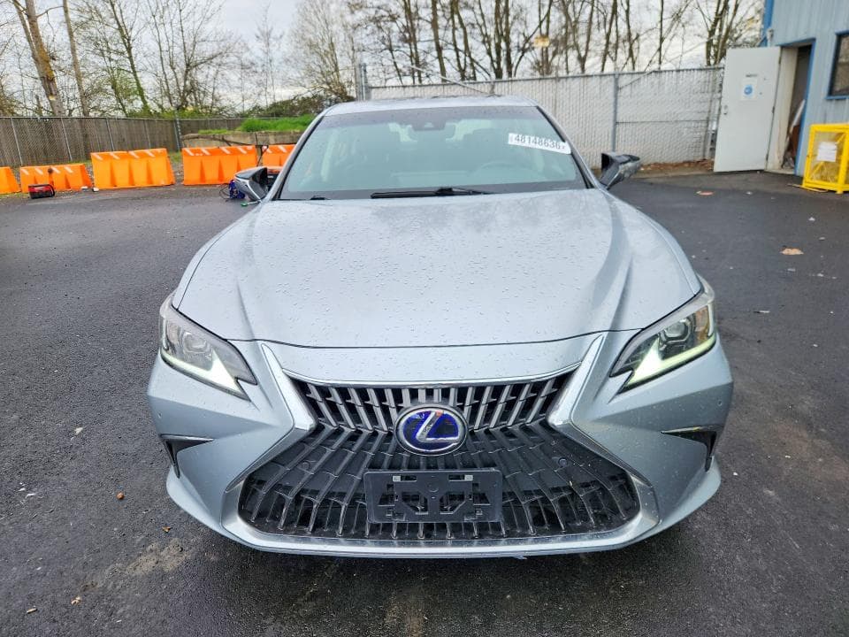 2022 LEXUS ES 300H BASE 5