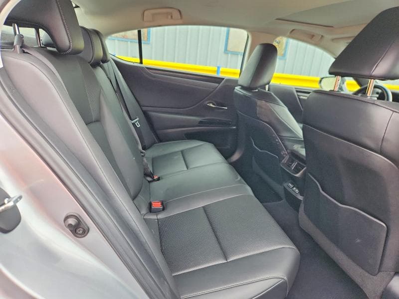 2022 LEXUS ES 300H BASE 10