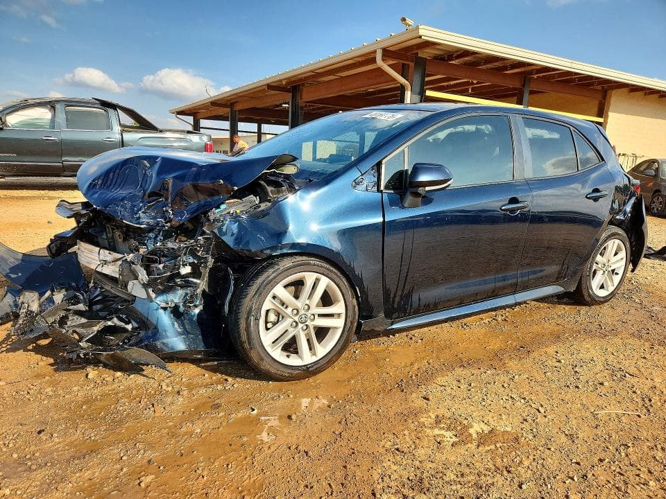 2021 TOYOTA COROLLA HATCHBACK SE SE - 1