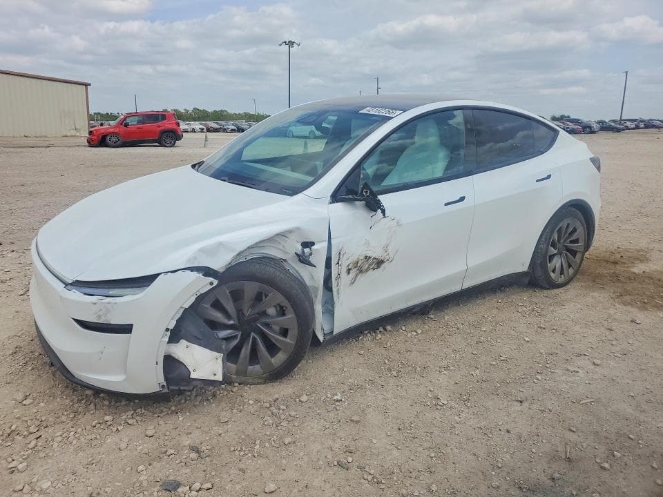 2026 TESLA MODEL Y