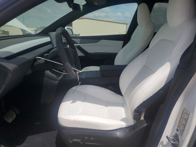 2026 TESLA MODEL Y 7