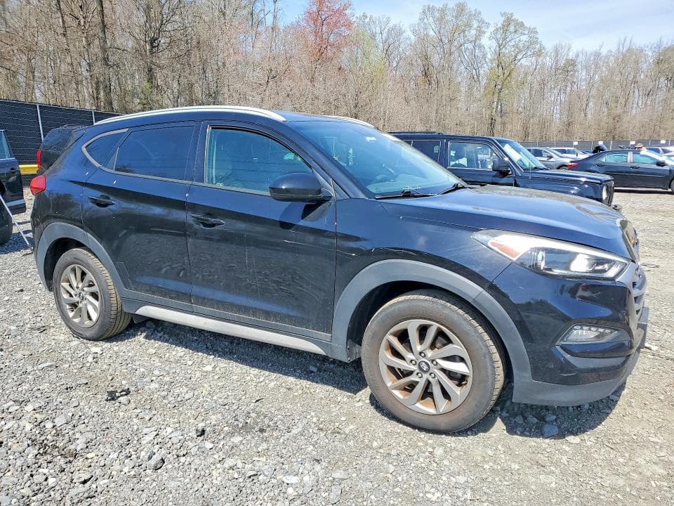 2017 HYUNDAI TUCSON SE SE 4