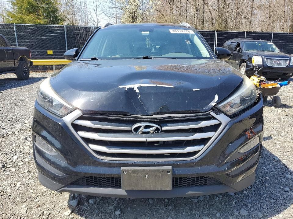 2017 HYUNDAI TUCSON SE SE 5