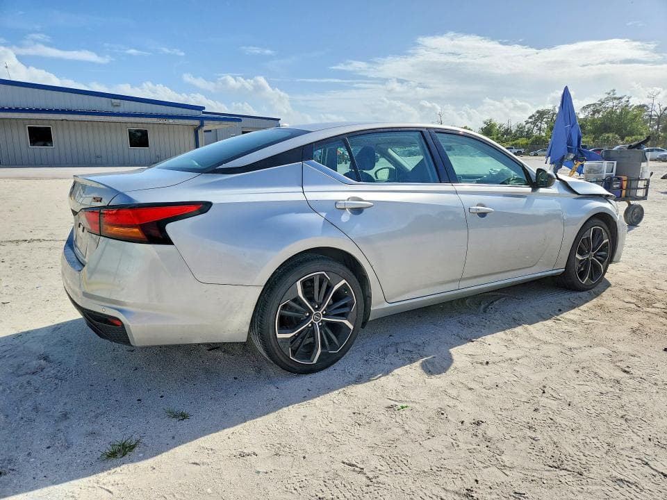 2023 NISSAN ALTIMA 2.5 SR 3