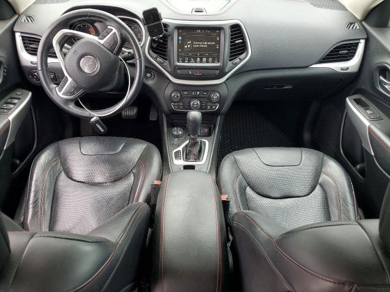 2018 JEEP CHEROKEE TRAILHAWK 8