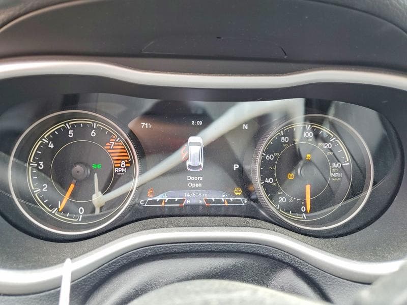 2018 JEEP CHEROKEE TRAILHAWK 9