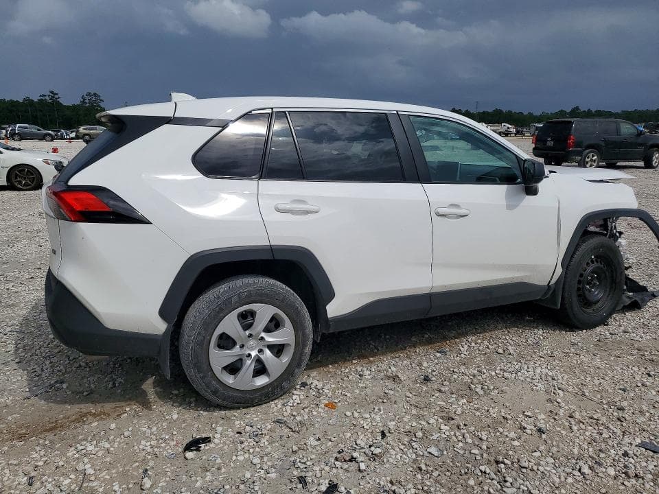 2025 TOYOTA RAV4 LE 3