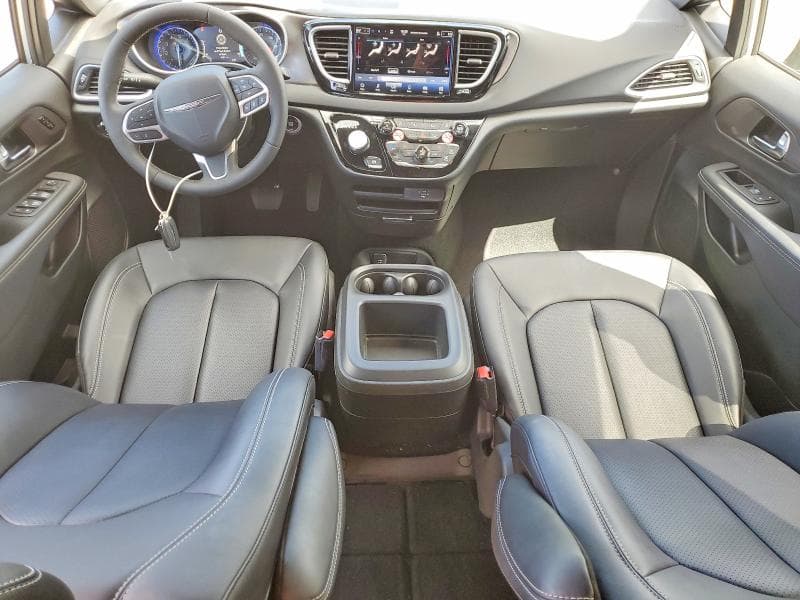 2026 CHRYSLER PACIFICA SELECT SELECT 8